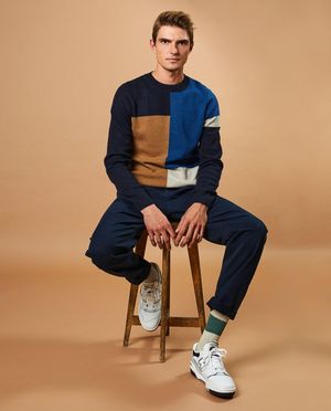 Pantalons - Pantalon bleu fonc&eacute;