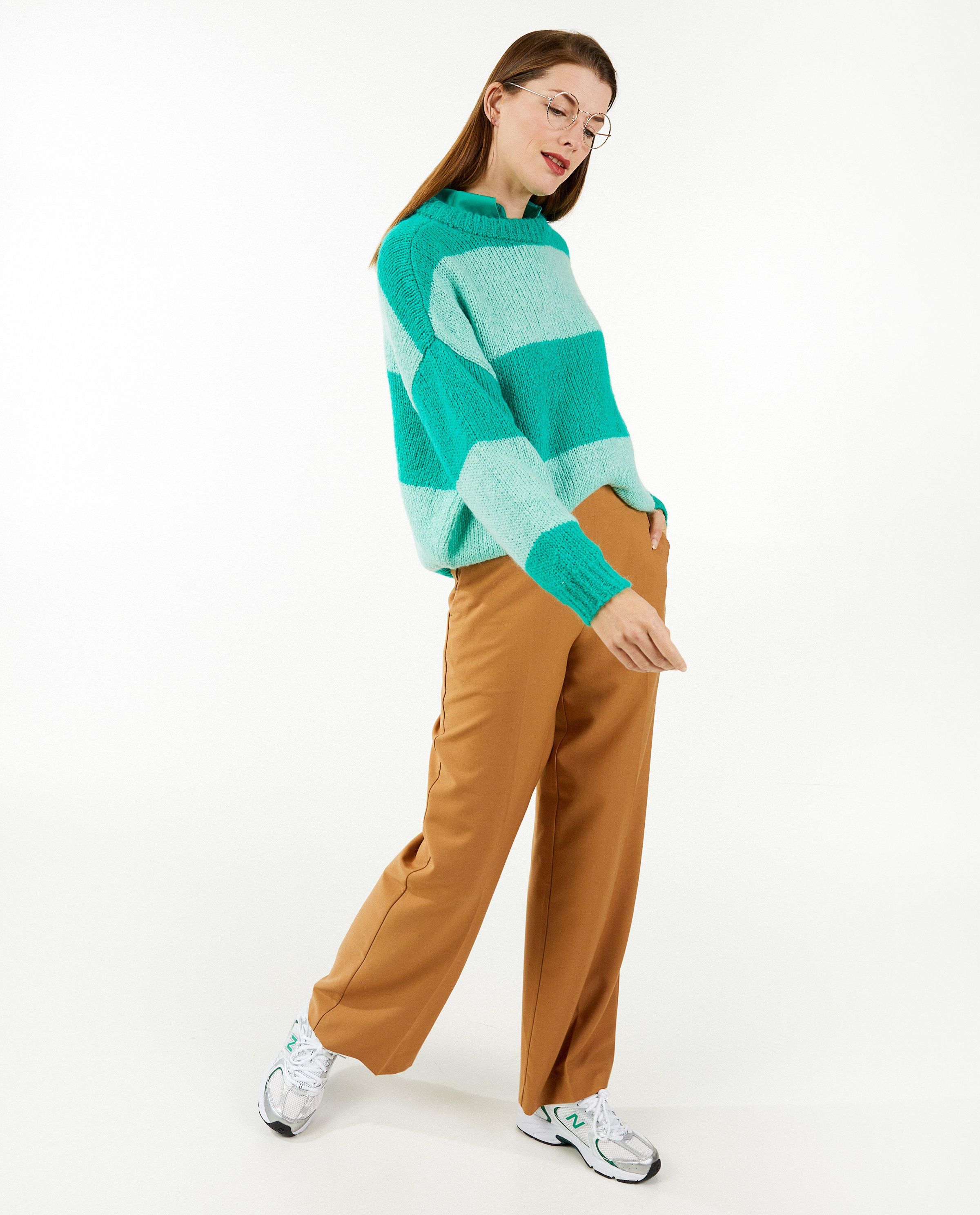 Pantalon brun, coupe habill&eacute;e - Sora