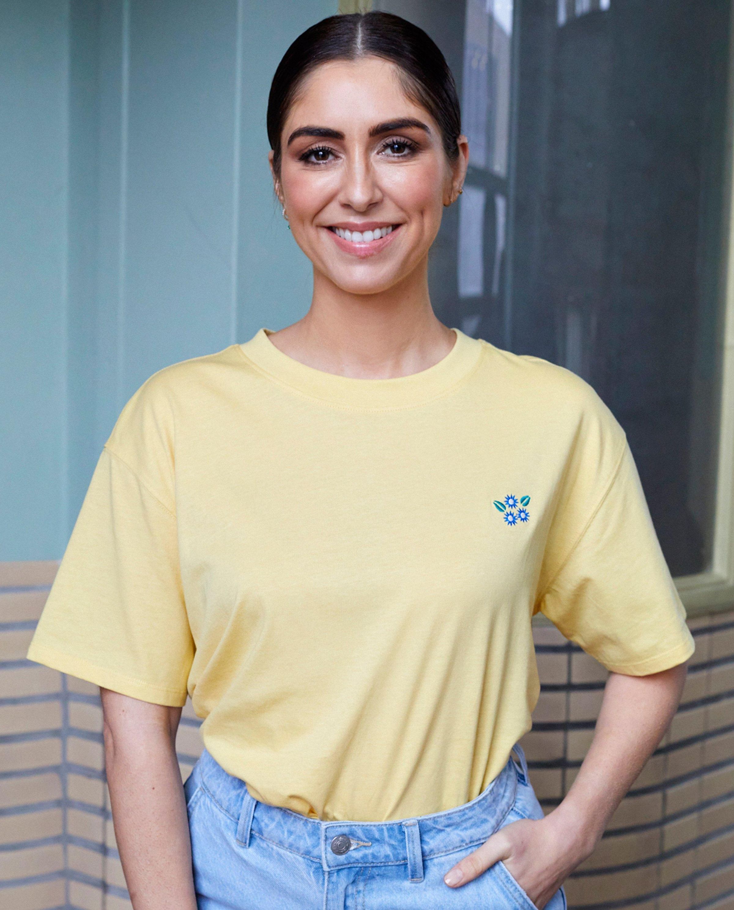 T-shirt &eacute;cru avec des petites fleurs - Kim Van Oncen