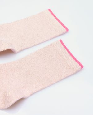 Kousen - Roze kousen, Communie