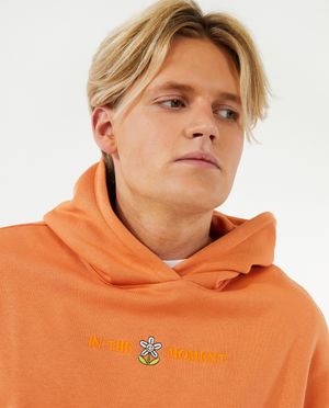 Sweaters - Oranje sweater met opschrift