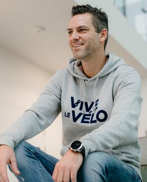 Hoodie met bloklogo, heren - Vive le v&eacute;lo