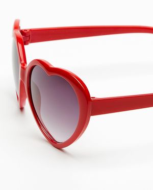 Lunettes de soleil - Lunettes de soleil en forme de c&oelig;ur