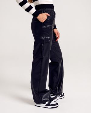 Pantalons - Pantalon en similicuir, straight fit