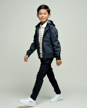 Donkerblauwe broek, Special occasions
