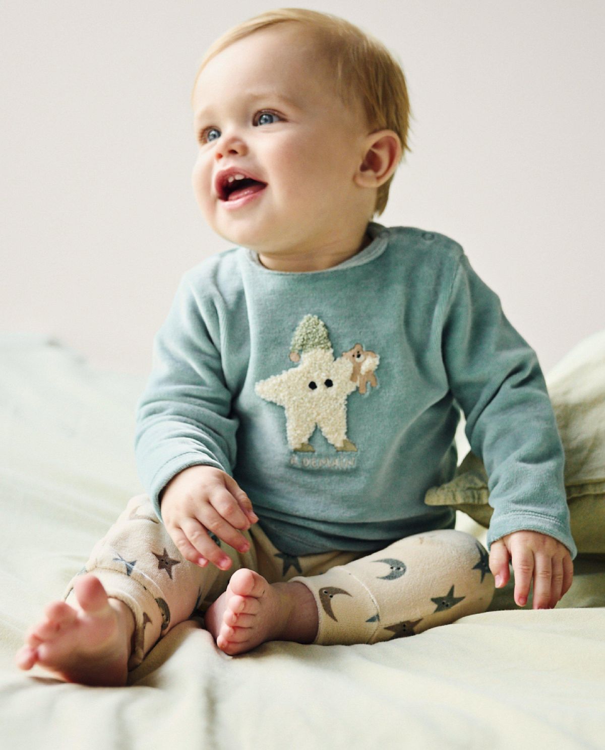 Pyjama met ster van bouclé
