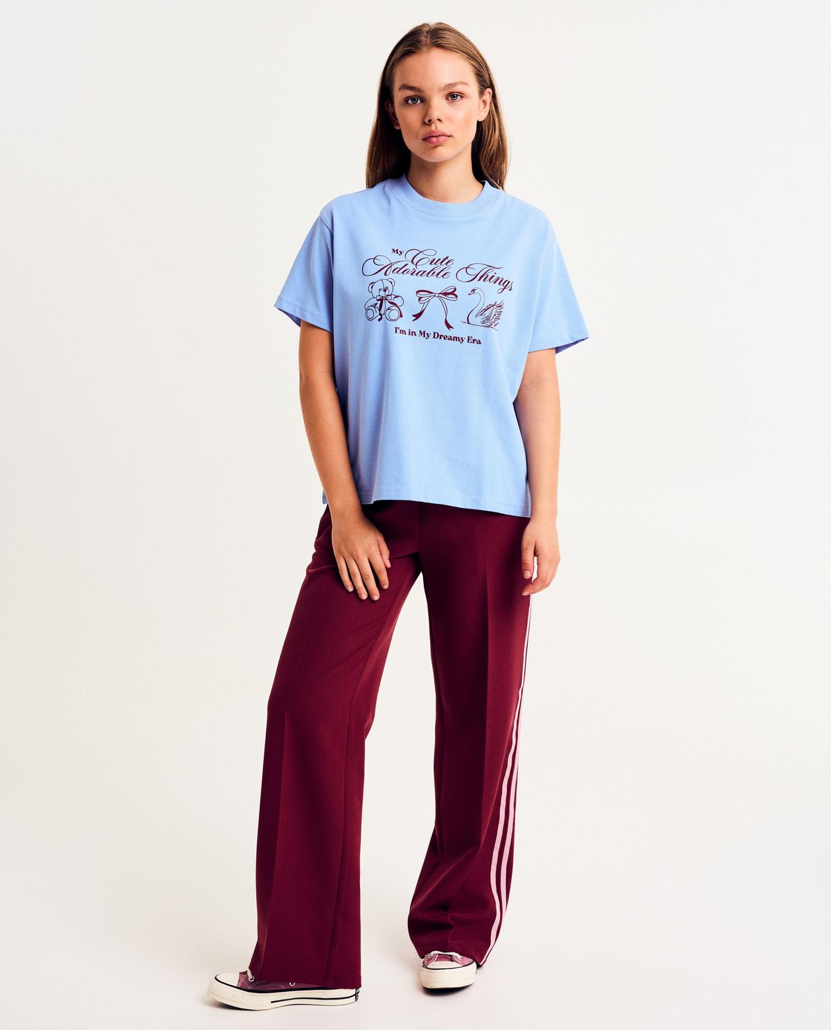 Bordeaux broek met sierbiezen, straight fit