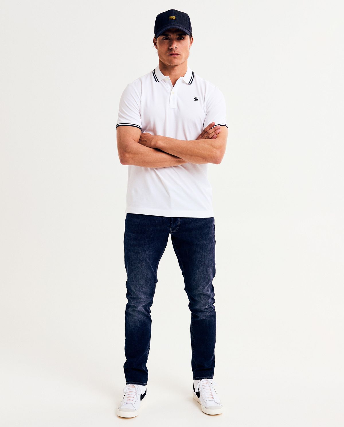 Donkerblauwe jeans, slim fit