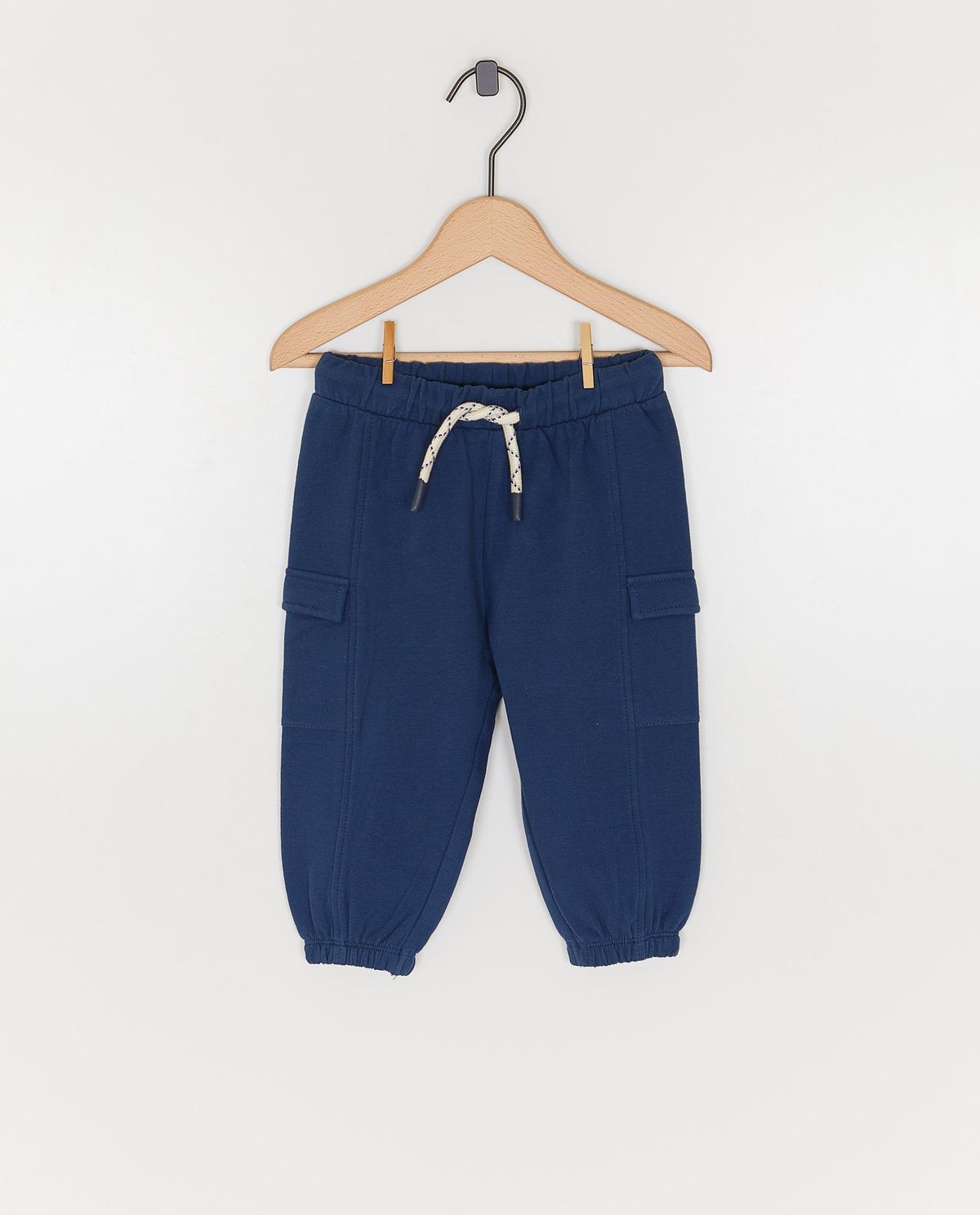 Donkerblauwe broek, loose fit