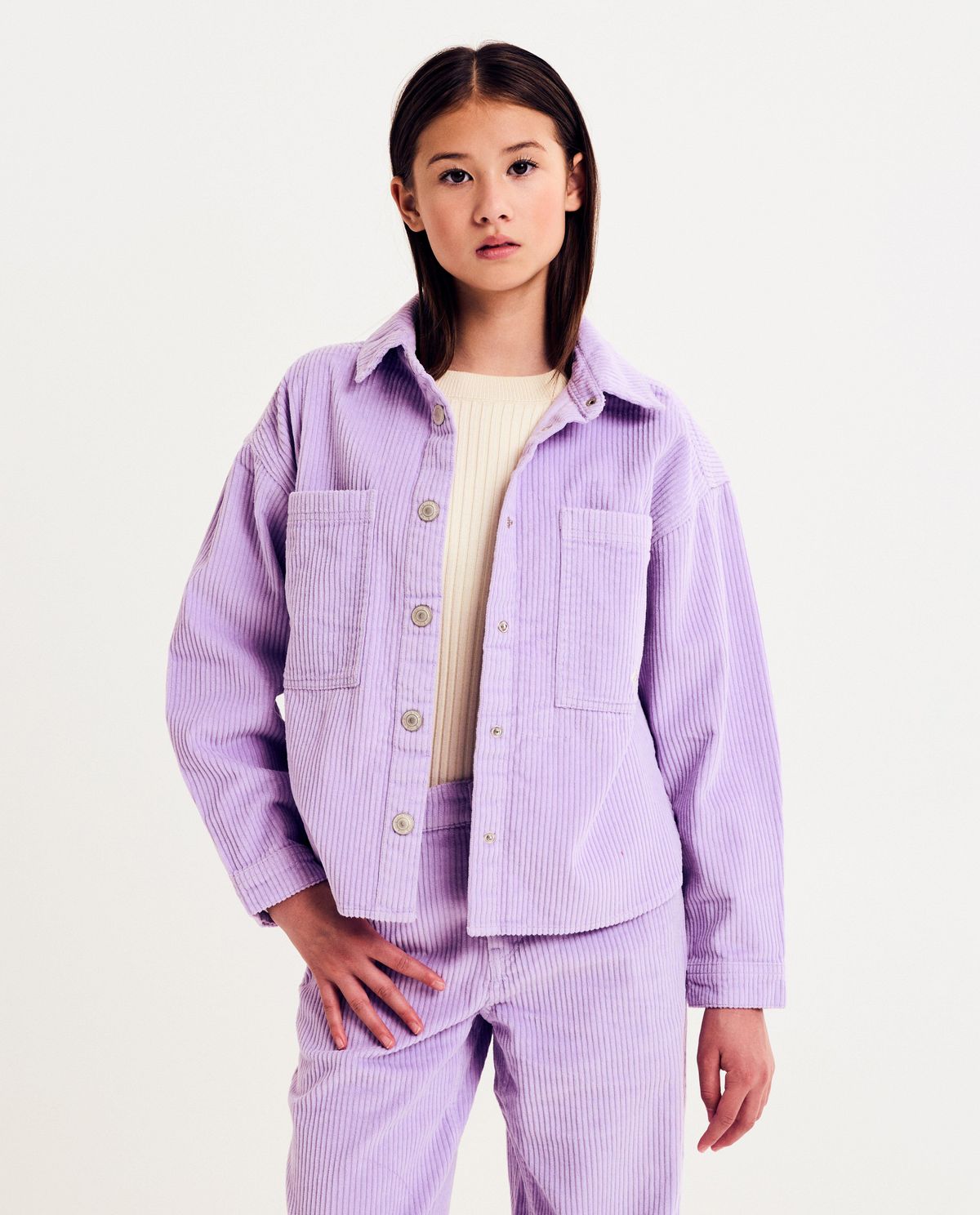 Paars hemd van ribfluweel, oversized fit