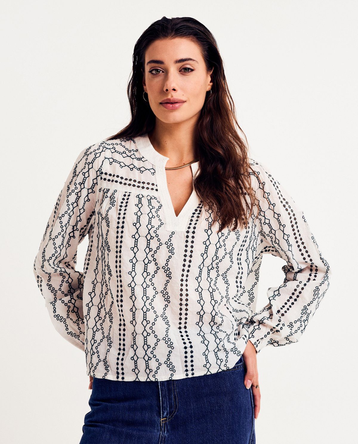 Blouse met broderie anglaise