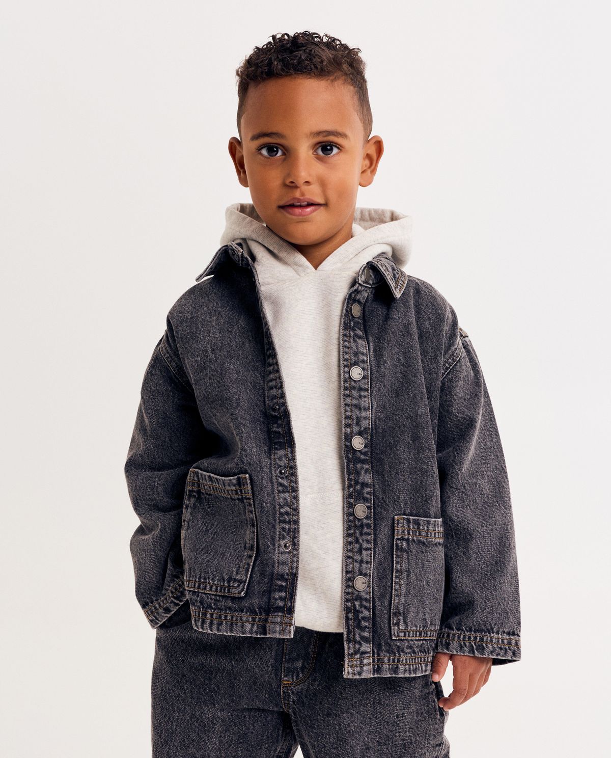 Biokatoenen jeanshemd met verwassen look, oversized fit, 98-128