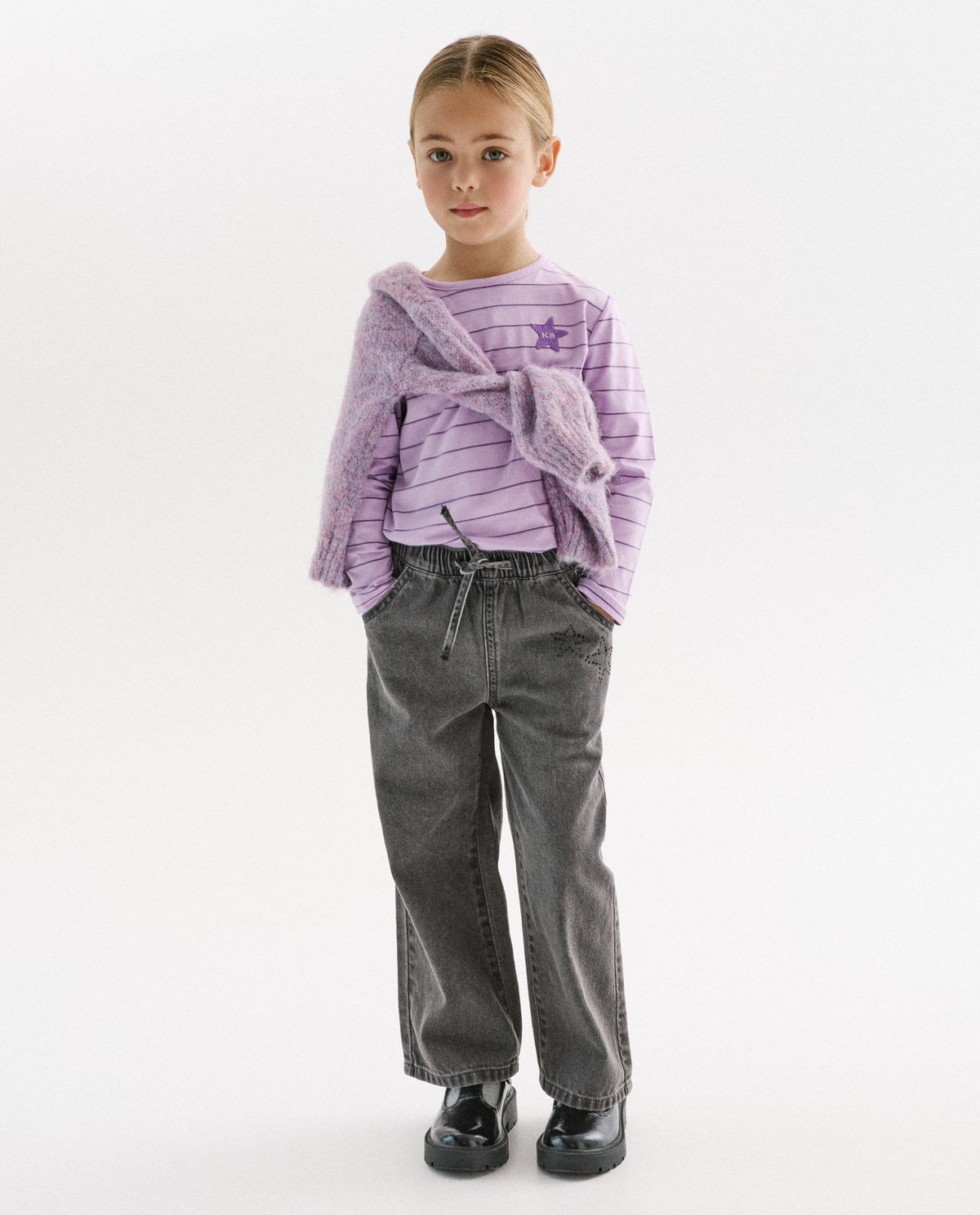 Grijze jeans met siersteentjes, straight fit