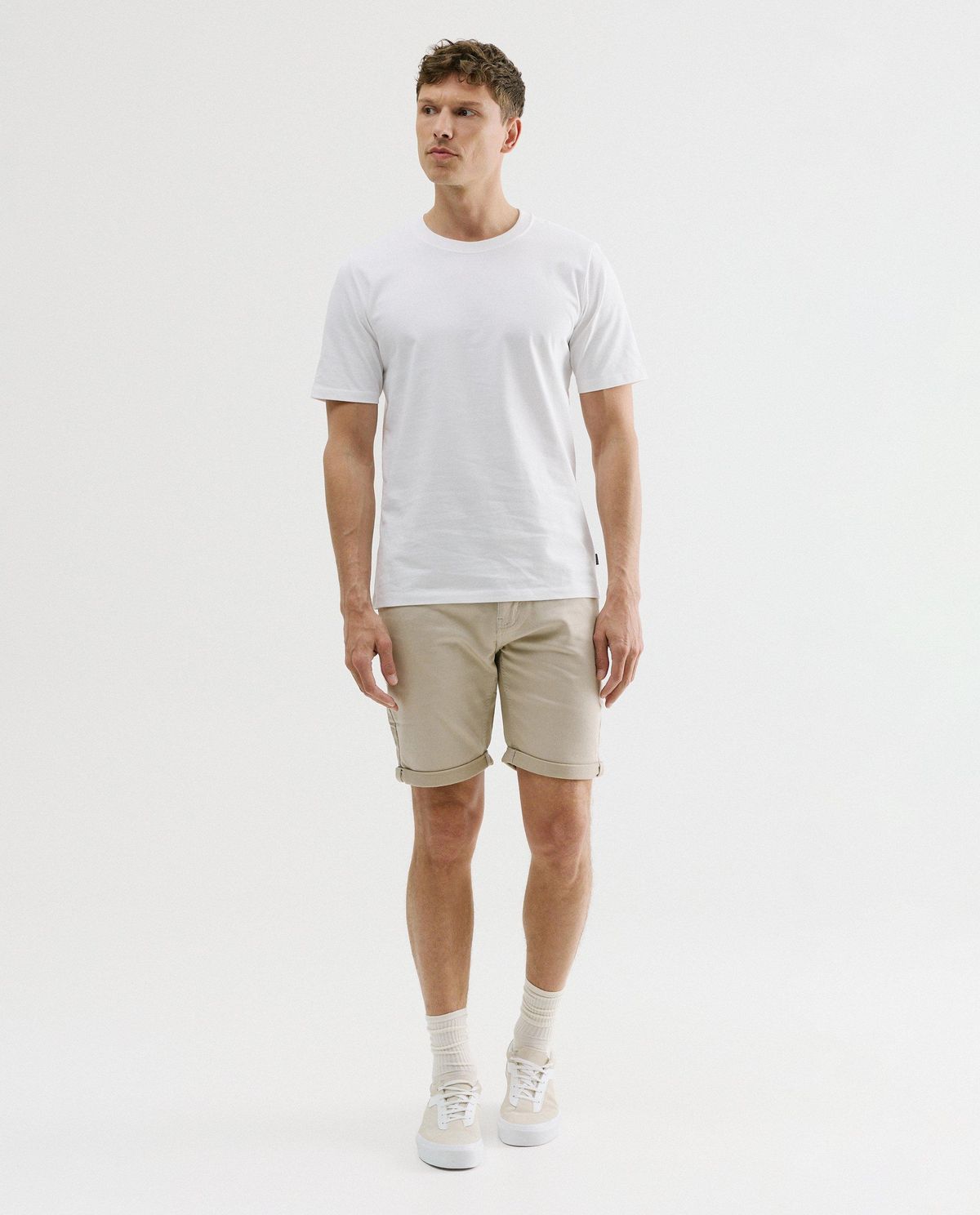 Beige short