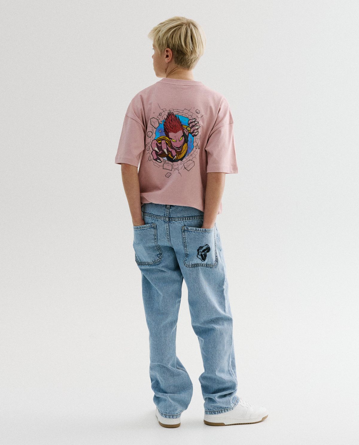 Lichtblauwe jeans met geborduurde dino, unisex, 116-164