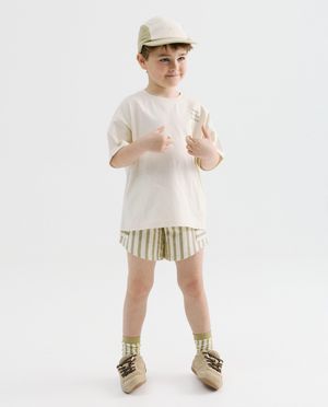 Short avec rayures