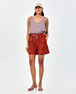 Short en dentelle