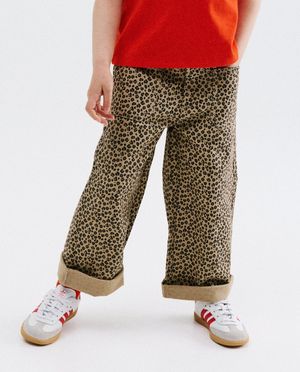 Broeken - Broek met luipaardprint, straight fit