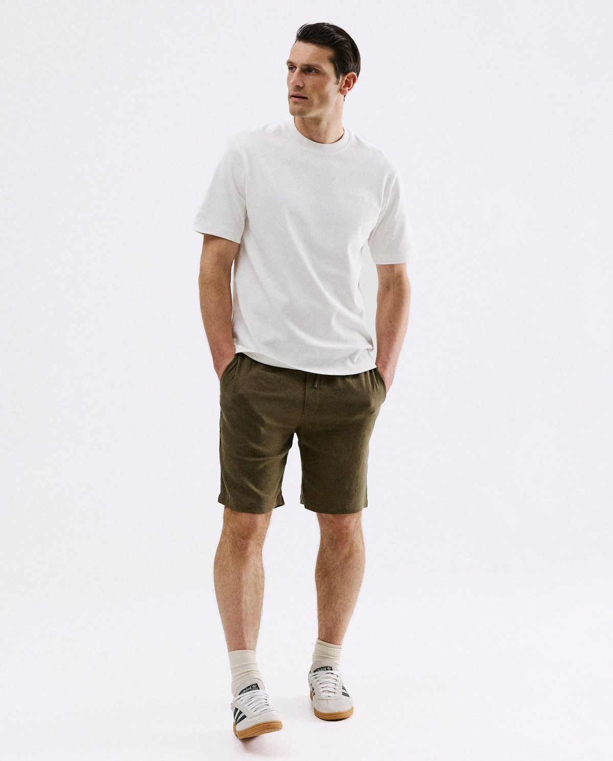 Short met linnen