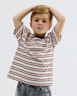 T-shirt &agrave; fines rayures, loose fit