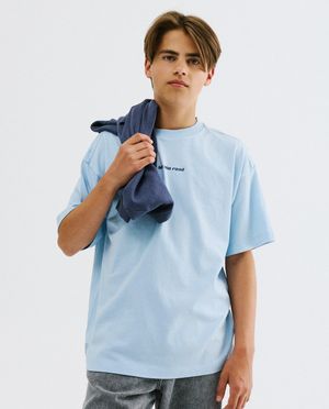 T-shirts - T-shirt avec imprim&eacute; au dos, loose fit
