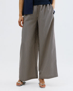 Broeken - Broek met fijne strepen, extra wide fit
