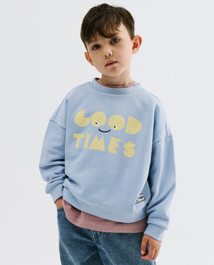 Sweater met opschrift