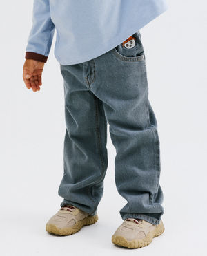 Jeans - Jean avec panda brod&eacute;, straight fit