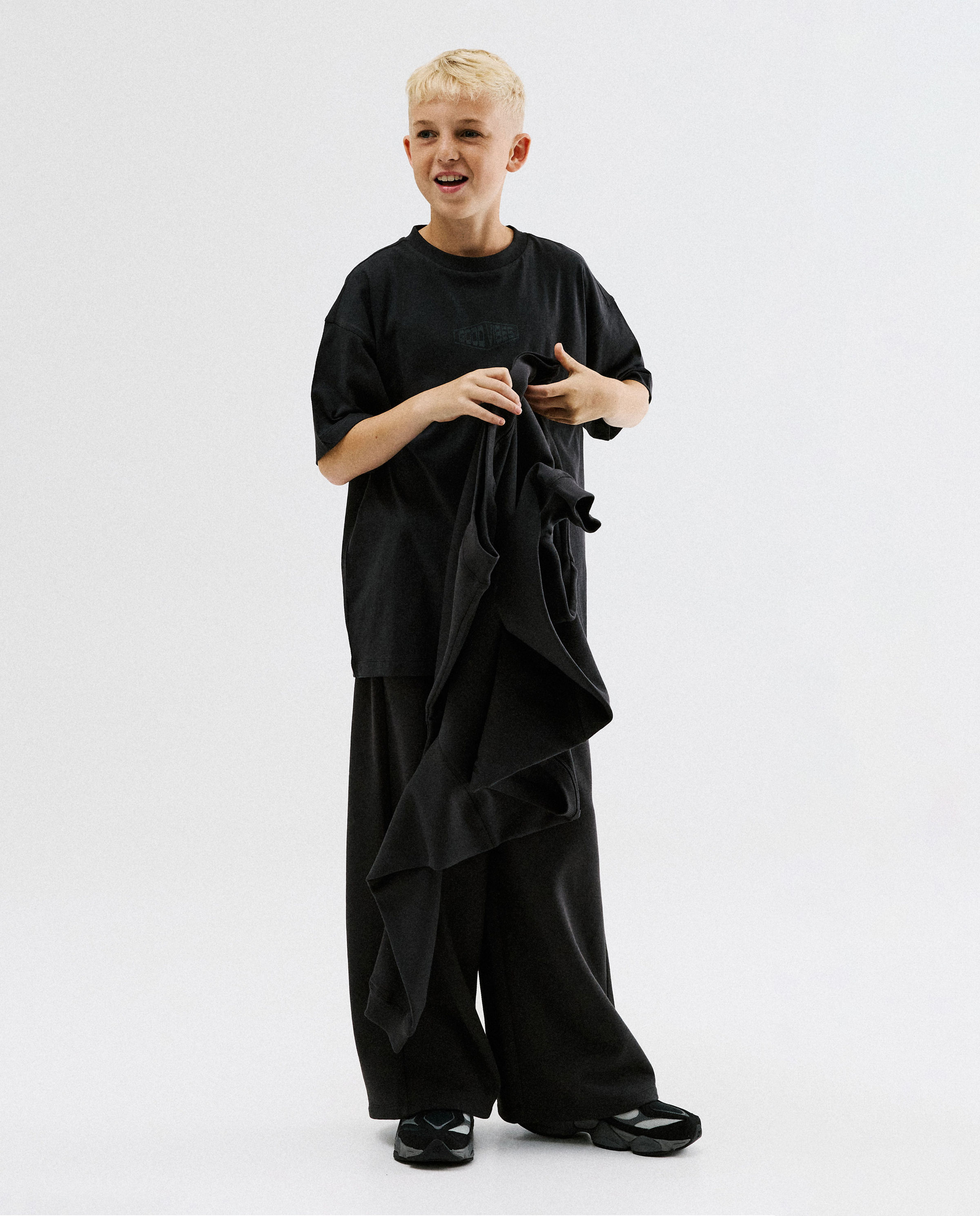 Pantalon de jogging avec inscription, extra loose fit - Besties