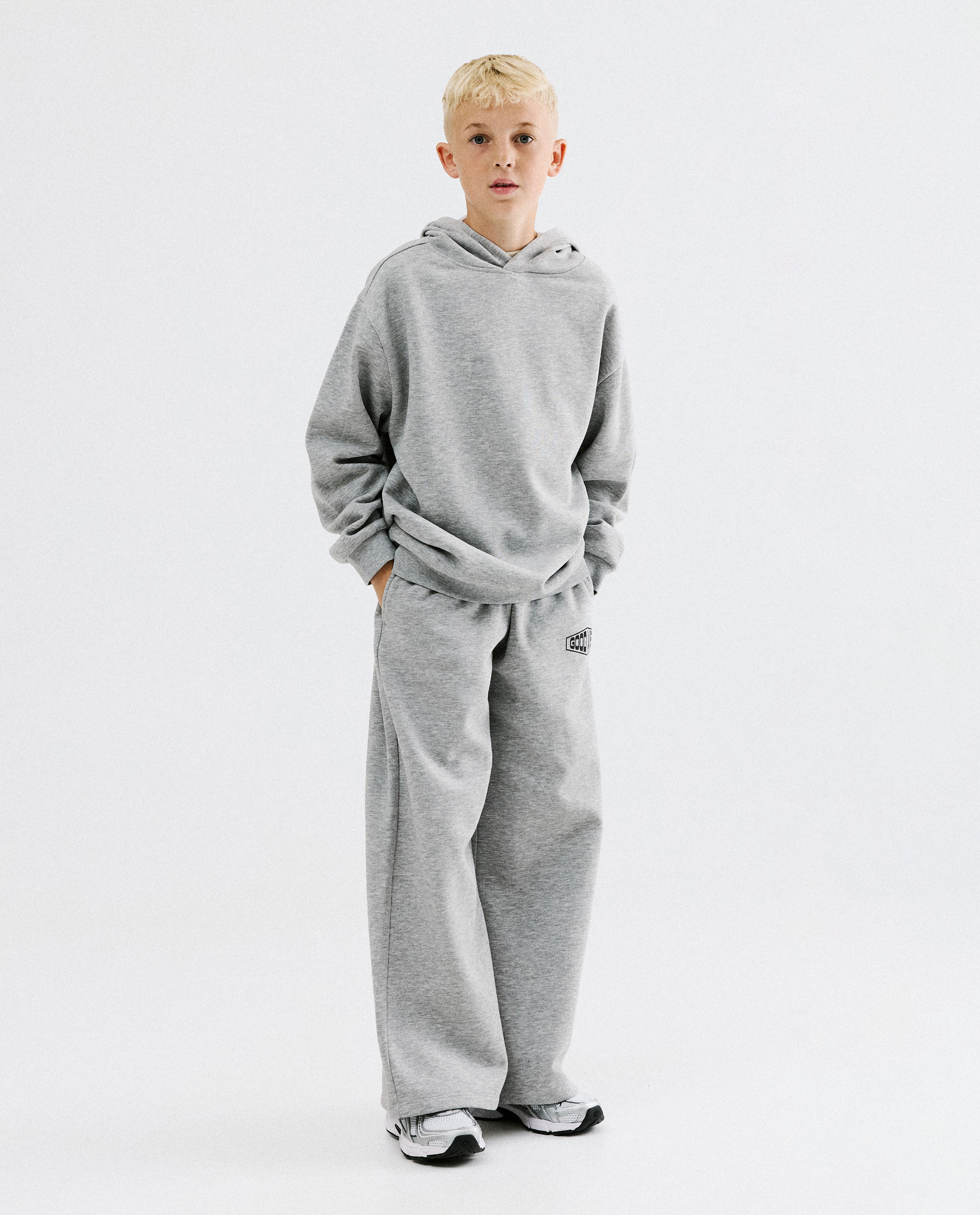 Joggingbroek met opschrift, extra loose fit - Besties