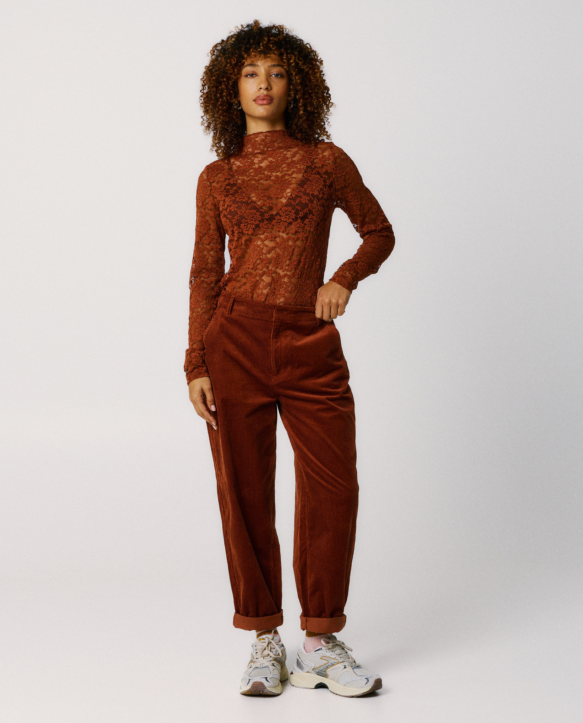 Broek van ribfluweel, balloon fit - Dina Tersago