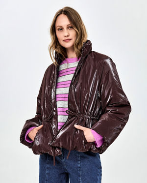 Veste &agrave; l&rsquo;aspect brillant