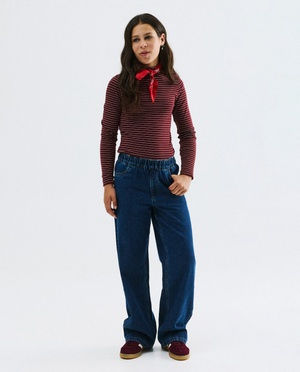 Jean bleu fonc&eacute;, straight fit