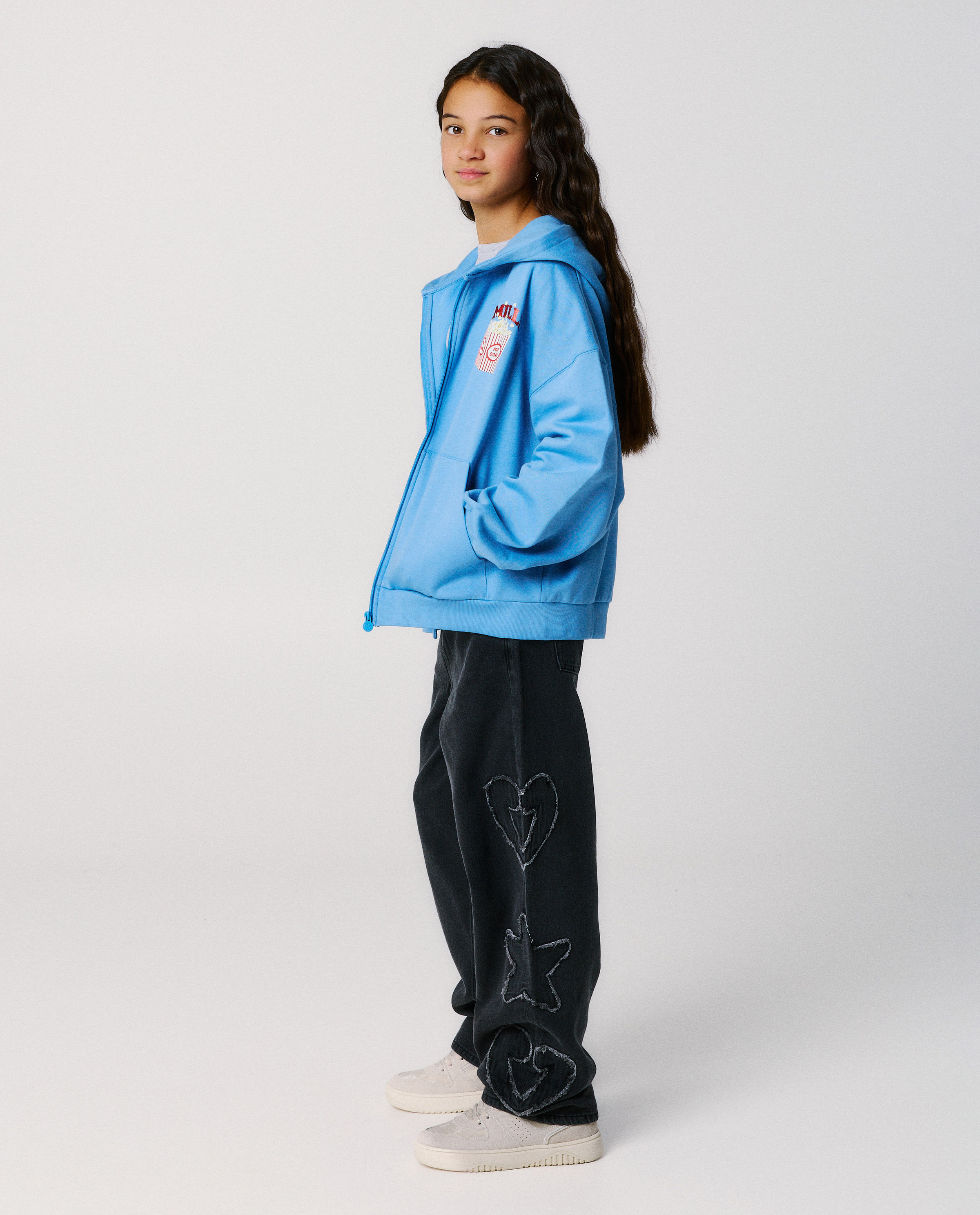 Jeans met opgestikte figuren, straight fit, 116-164 - CAMILLE x JBC