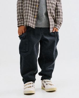 Pantalons - Pantalon en velours c&ocirc;tel&eacute;, baggy fit