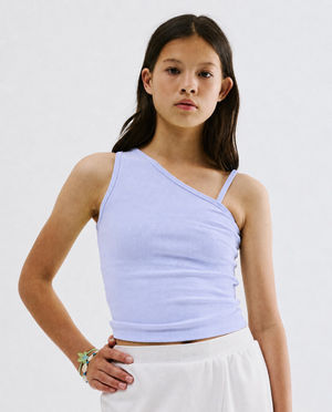 Asymmetrische top met fijn ribpatroon