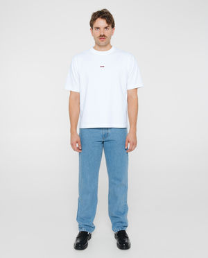 T-shirts - T-shirt met geborduurd opschrift, unisex