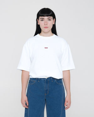 T-shirts - T-shirt avec inscription brod&eacute;e, unisexe