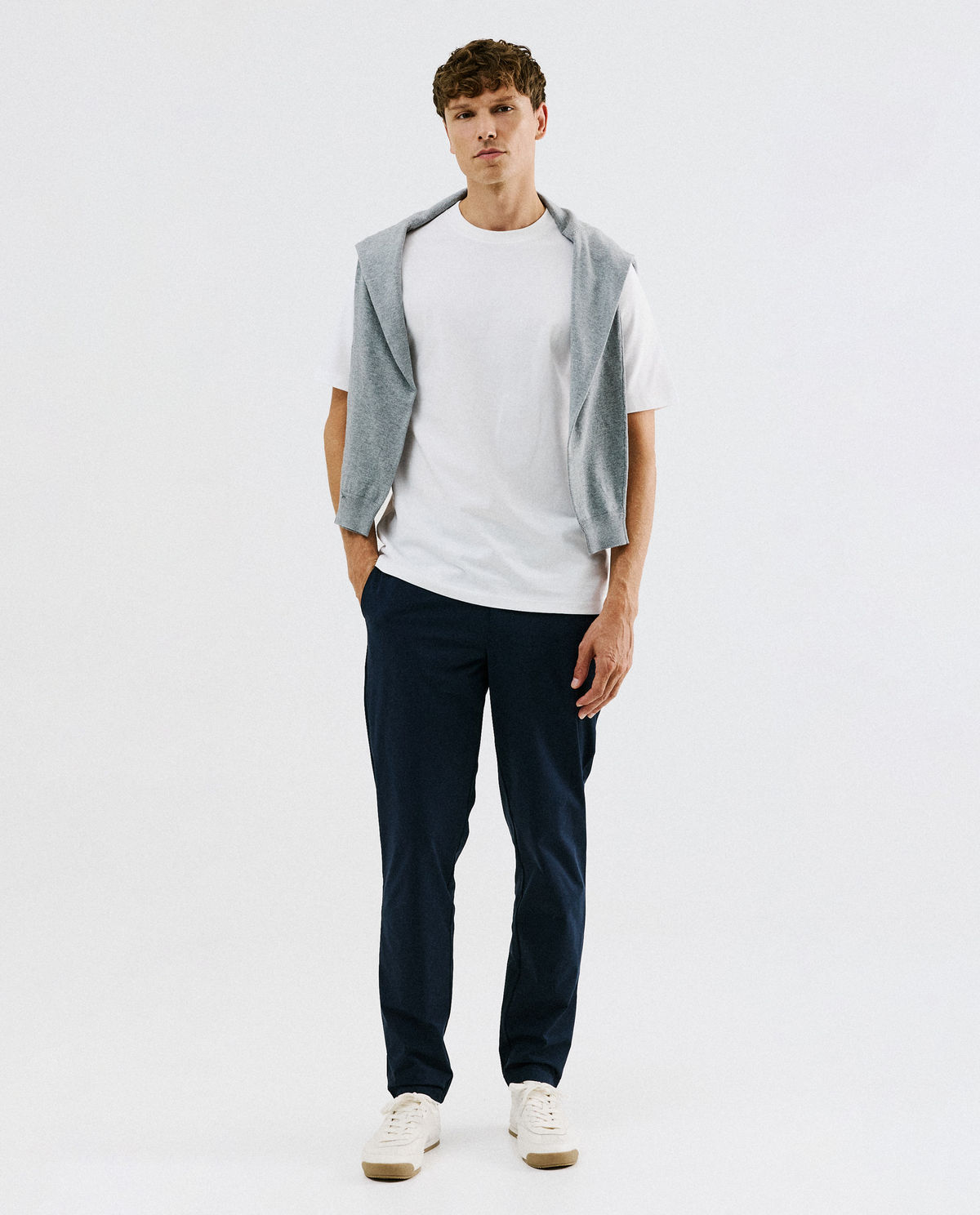 Donkerblauwe broek, jogger fit