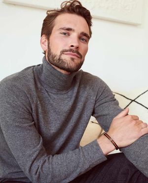 Un col roul&eacute;, svp